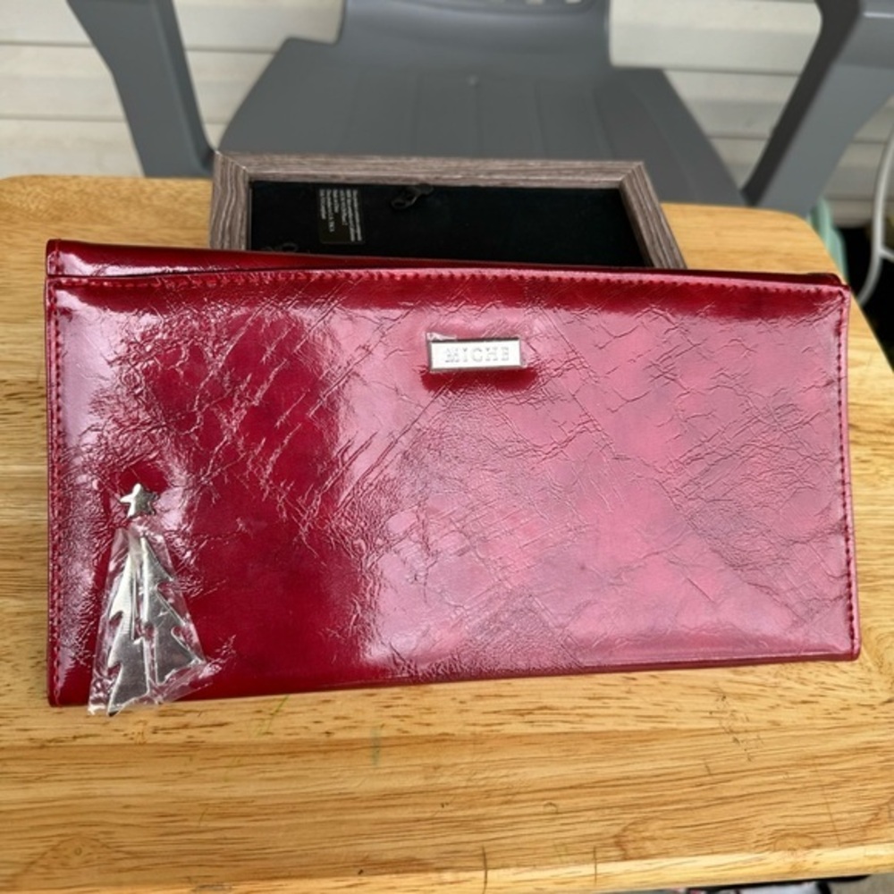 MICHE CLASSIC BASE NWOT PURSE SHELL SKIN RED‎ FAUX LEATHER 11IN X 19IN w/ tree - Picture 8 of 9